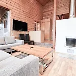 Вилла Lumikki 1&2 - 16 Hloe, Both Villas, Luoteis-himos Ski-inout Йямся