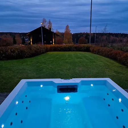 Lumikki 1&2 - 16 Hloe, Both Villas, Luoteis-himos Ski-inout Villa Jämsä
