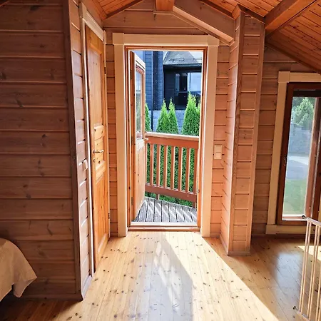 Lumikki 1&2 - 16 Hloe, Both Villas, Luoteis-himos Ski-inout Villa Jämsä